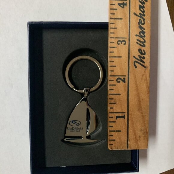SeaDream Yacht Club Key Chain New Nautical Cruise Luxury New In Box - Picture 6 of 6